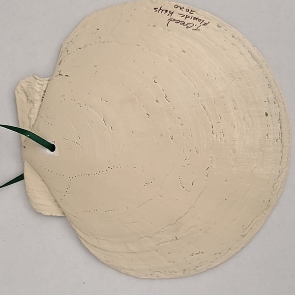 Christmas Ornament Flower Shell (Handcrafted) - Picture 5 of 5